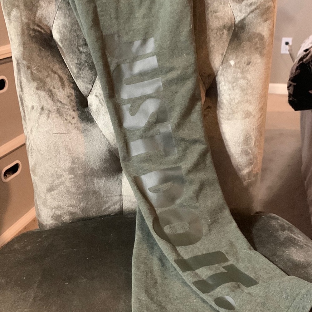 Nike leggings. Army green. Elastic waist. Just do it logo down side of leg.